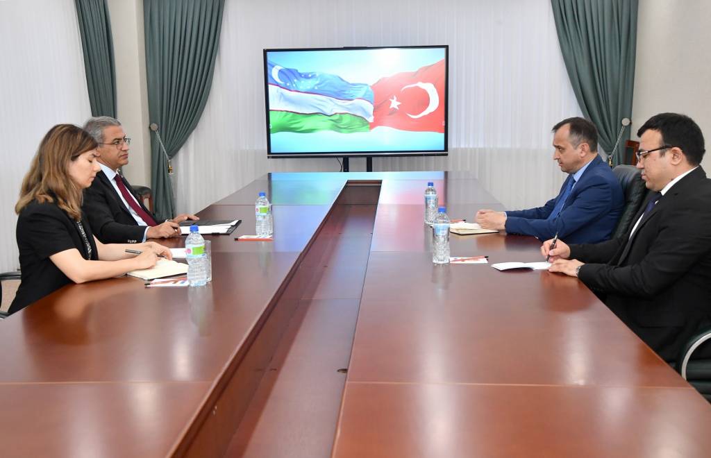 Deputy Minister of Foreign Affairs of the Republic of Uzbekistan, Gayrat Fozilov, warmly welcomed the Ambassador Extraordinary and Plenipotentiary of the Republic of Turkiye, Olgan Bekar
